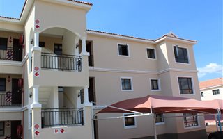 2 Bedroom Flat in Cashan