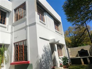 2 Bed Apartment in Robin Hills