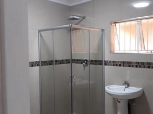 2 Bed Townhouse in Alberton