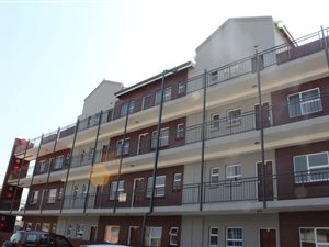 2 Bed Townhouse in Rhodesfield