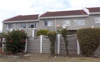 3 Bedroom Townhouse in Amalinda