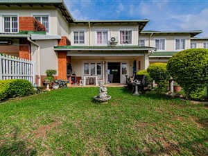3 Bed Apartment in Mt Edgecombe
