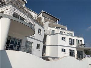2 Bed Apartment in Riviera