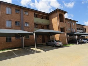 1 Bed Apartment in Rooihuiskraal North
