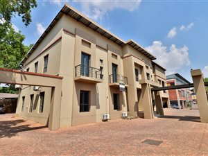 438 m² Office Space in Menlo Park