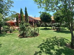 2.4 ha Farm in Helderstrome AH