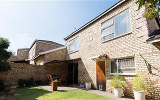 3 Bedroom Duplex in Wilgeheuwel