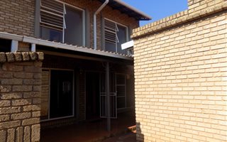 2 Bedroom House in Carletonville