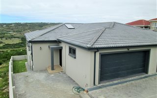 3 Bedroom Duet in Seemeeu Park