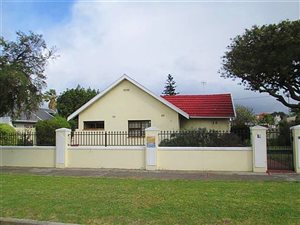 3 Bedroom House in Pinelands