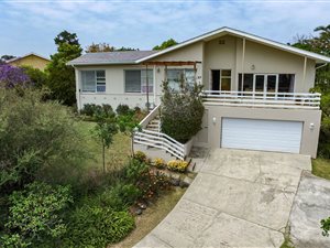 4 Bed House in Beacon Bay