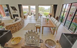 4 Bedroom House in Zwavelpoort