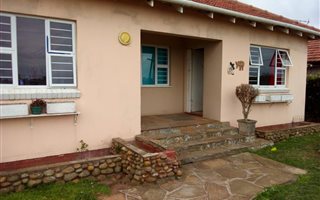 3 Bedroom House in Grosvenor