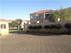 2 Bed Townhouse in Willowbrook