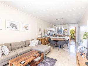 2 Bed Apartment in Bryanston