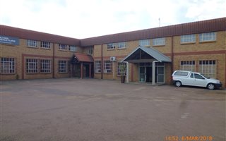 1378 m² Industrial space in Waltloo