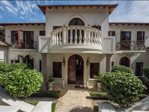 5 Bed House in Spanish Farm