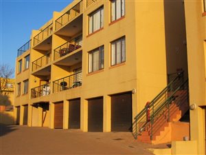 2 Bed Apartment in Northcliff