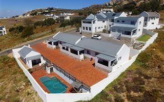 300 m² Commercial space in St Helena Bay