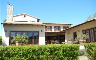 4 Bedroom House in Plettenberg Bay