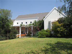 3 Bedroom House in Overkruin