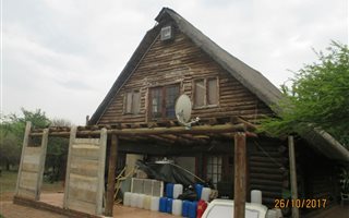 2.5 ha Farm in Derdepoort