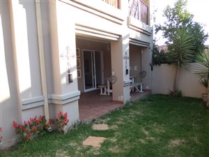 2 Bed Apartment in Eagle Canyon Golf Estate