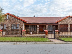 3 Bed House in Blanco