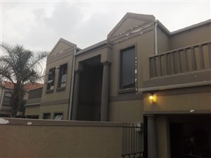 4 Bed Cluster in Pomona