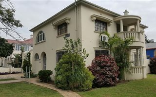 360 m² Commercial space in Southernwood