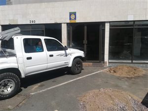 420 m² Commercial space in Bluff
