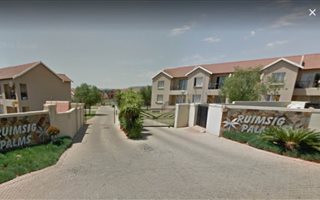 1 Bedroom Townhouse in Ruimsig