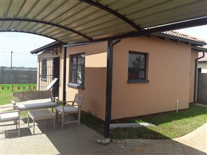 2 Bed House in Protea Glen