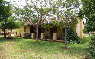 3 Bedroom House in Mooiplaats AH