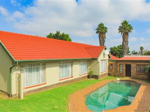 3 Bedroom House in Birchleigh North