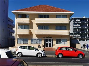 2 Bed Apartment in Strand North