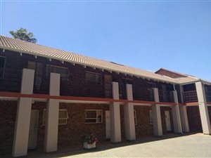 2 Bed Townhouse in Ravenswood
