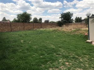 716 m² Land available in Sunward Park