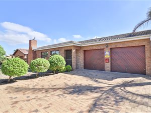 4 Bed House in Sonstraal Heights