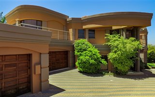 4 Bedroom House in Meyersdal