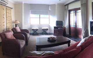 2 Bedroom House in Boschenmeer Golf Estate