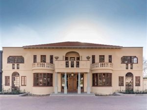 Retail space in Saxonwold