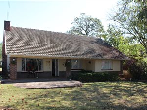 3 Bed House in Clarendon