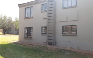 2 Bedroom Apartment in Willowbrook