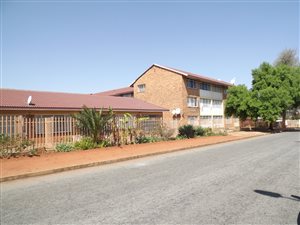 2 Bed Apartment in Adamayview