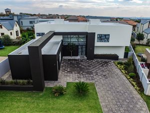 5 Bed House in Midlands Estate