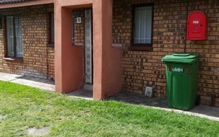 2 Bedroom Apartment in Veld En Vlei