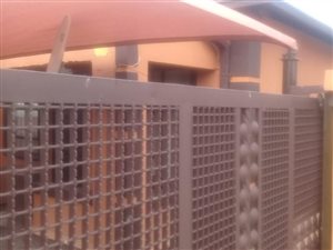 3 Bed House in Vanderbijlpark CE7