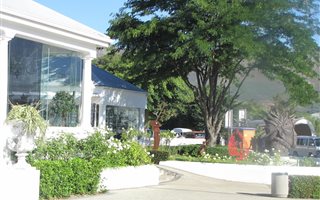 54 m² Commercial space in Franschhoek