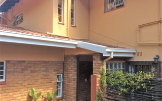 3 Bedroom Duplex in Bedford Park